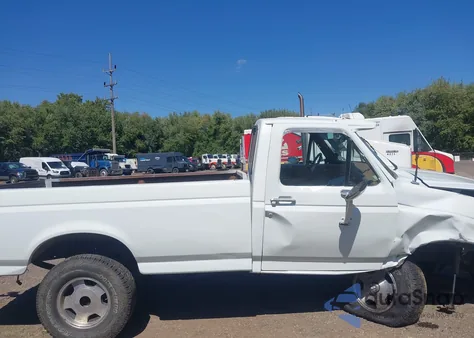 1987 Ford F250 from USA, damaged, VIN 1FTEF26Y7HNA96074